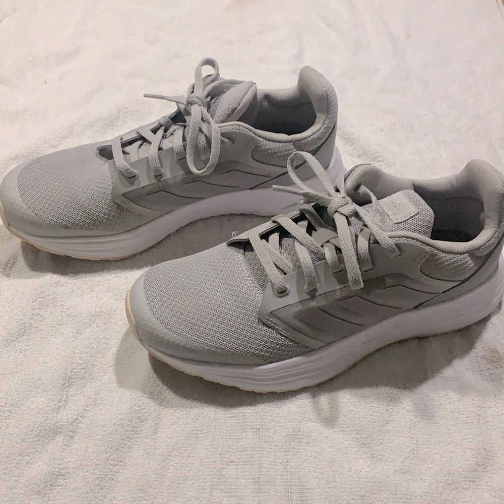 Adidas Cloud Comfort ONLY WORN ONCE